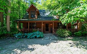 Cedarwood Lodge